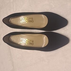 Salvatore Ferragamo Black Heels Classic Elegance Size 10 Womens